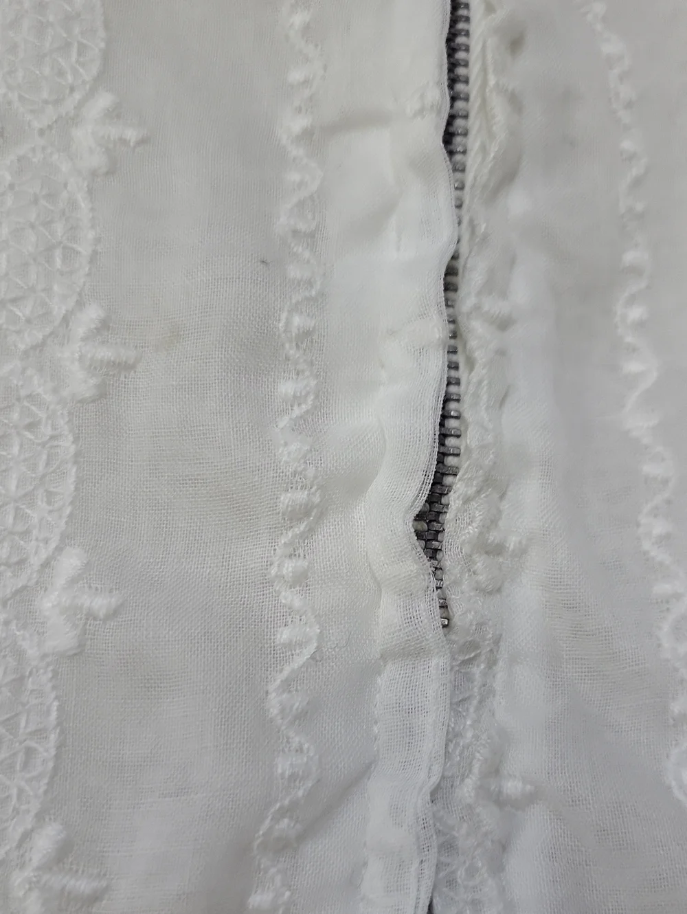 Vtg MISS QUALITY Girls White Embroidered Sheer  Party Flower Wedding Dress